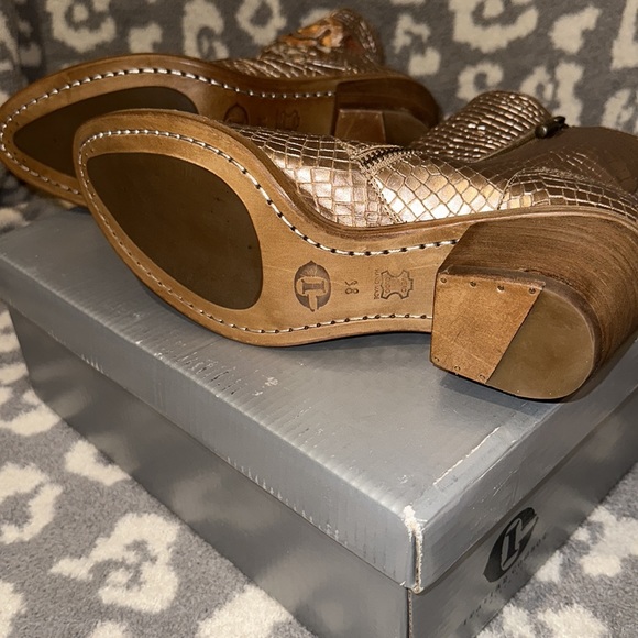 Italian Cowboy by Free People Marco Delli Chenoa Metallic Bronze Ankle Boots ❤️ - Picture 13 of 17